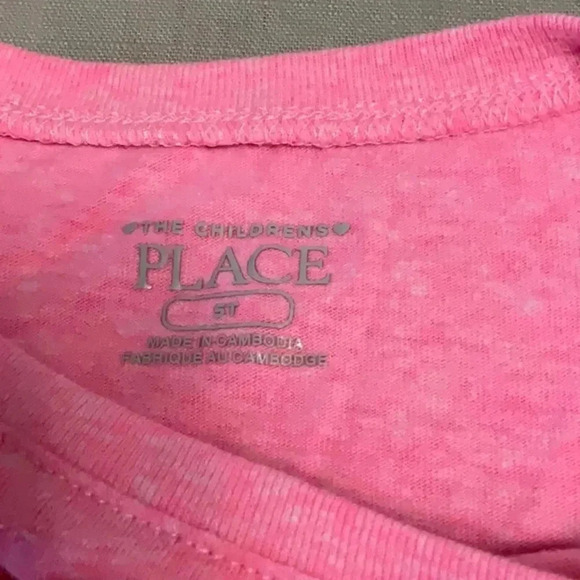 The children place - Picture 3 of 6